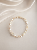 Perlenarmband mit weißen Nugget-Perlen  6 mm